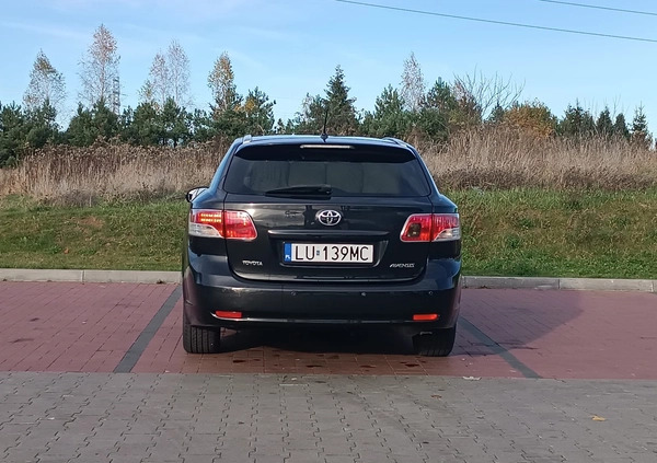 Toyota Avensis cena 18500 przebieg: 312000, rok produkcji 2009 z Warszawa małe 277